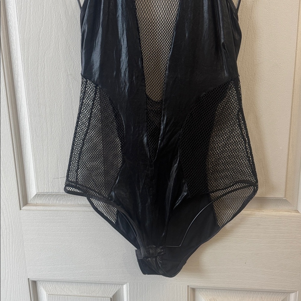 Black Mesh Halter Bodysuit - Picture 3 of 5